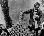 money-as-lego-in-germany_(1923).jpg